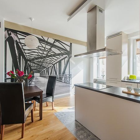 Chmielna 73 P&O Serviced Apartments Warszawa Eksteriør billede