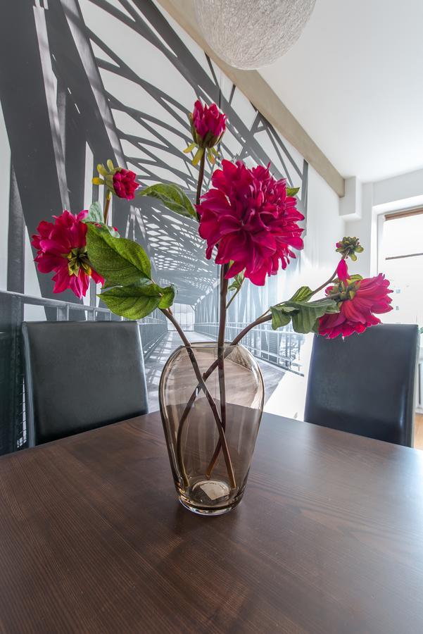 Chmielna 73 P&O Serviced Apartments Warszawa Eksteriør billede